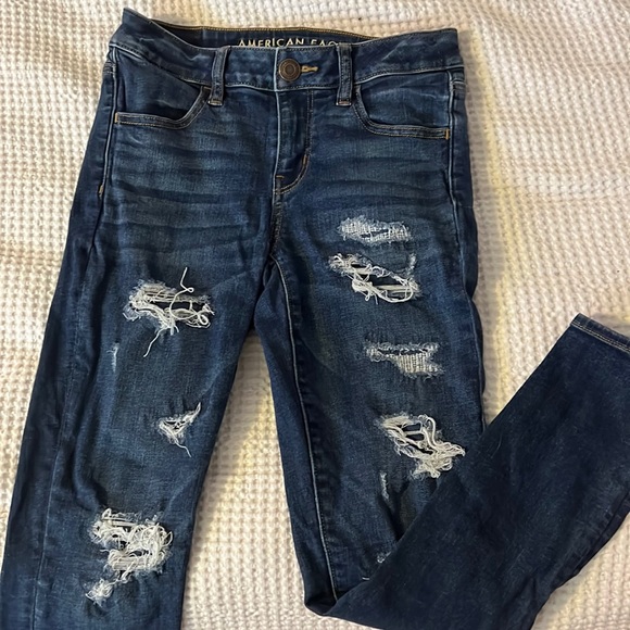 american eagle ripped jeans - Picture 1 of 2